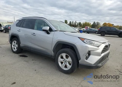 2020 Toyota Rav4 Xle z USA, uszkodzony, nr VIN 2T3RWRFV5LW085026